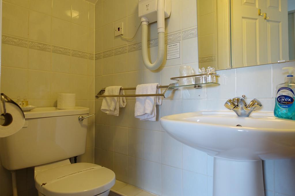 Guest house Ashgrove House